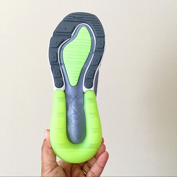 Women’s Nike Air Max 270 - Picture 7 of 7